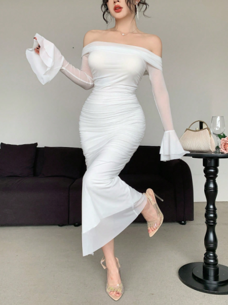 فستان نسائي متوسط الطول، ضيق بتصميم الحورية، مع أكتاف مكشوفة وأكمام منسدلة، أنيق وجميل